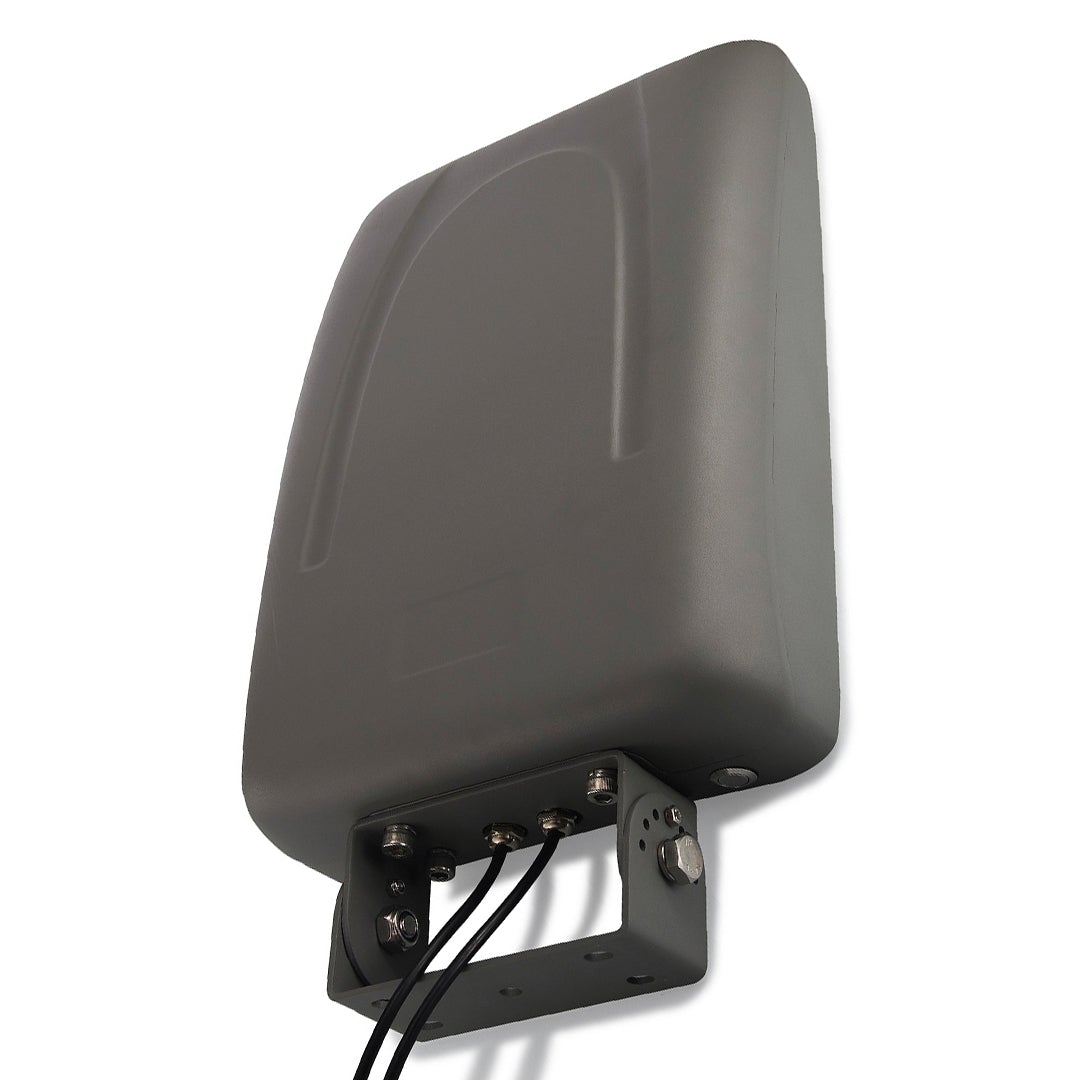 ALPHA | Solar Billboard Light | 20 Watt | 2800 Lumens | 5000K | Yoke Mount | IP67 | 3 Years Warranty - Beyond LED Technology