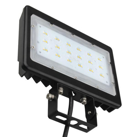 ZOHO | LED Flood Light | 30 Watt | 3819 Lumens | 5000K | 100V-277V | Yoke Mount | Black Housing | IP65 | UL & DLC Listed